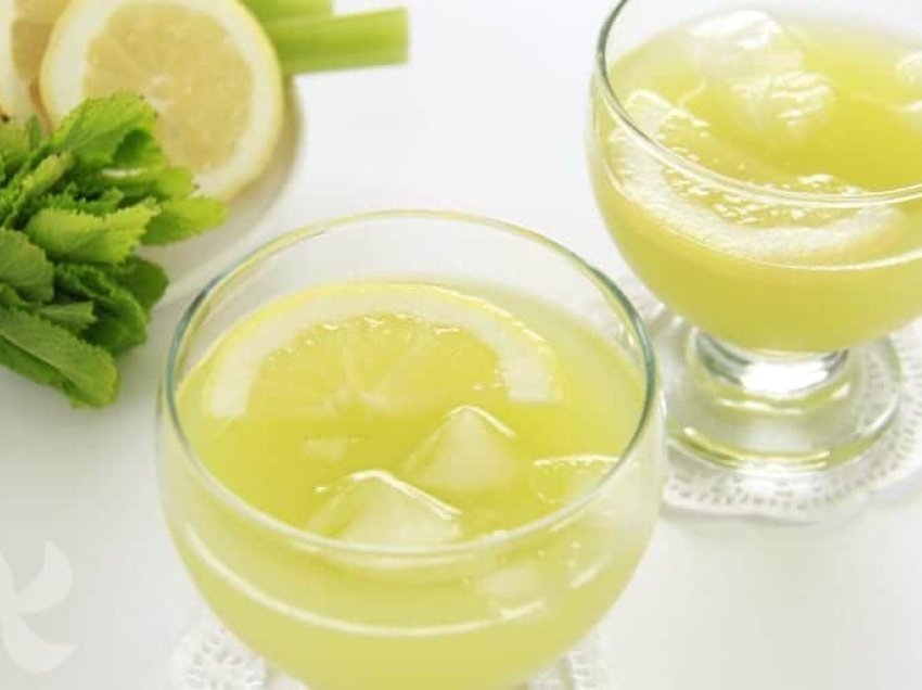 Limonata, pija e duhur për verë