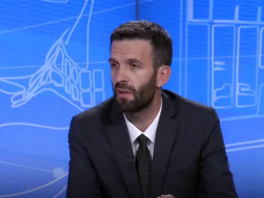 Deputeti i LVV-së thotë se për dinarin duhet një zgjidhje që nuk e dëmton Kosovën