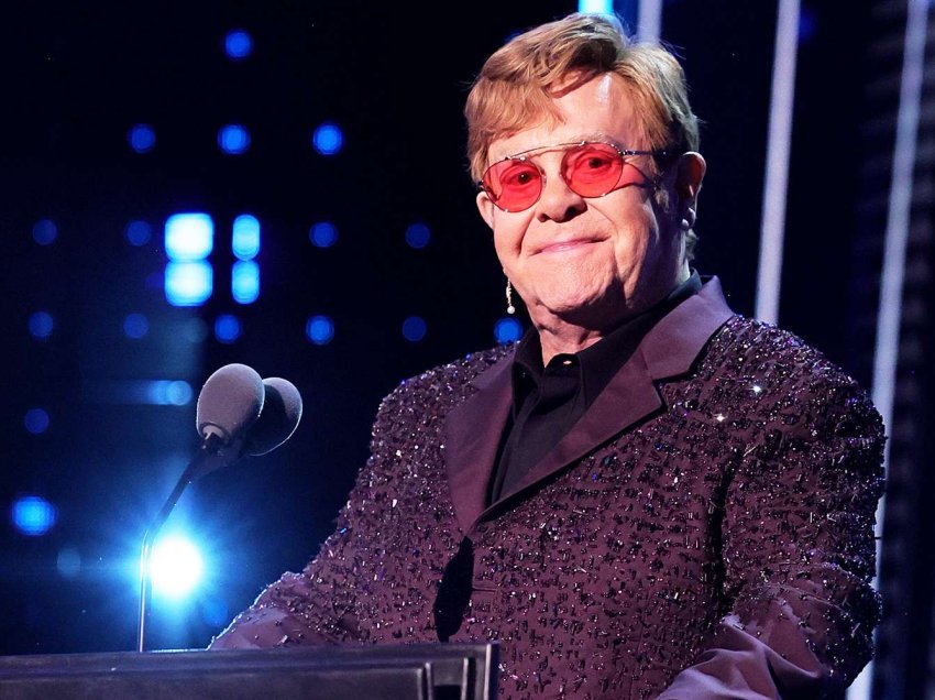 Elton John feston 34-vjetorin e shërimit nga alkooli dhe droga