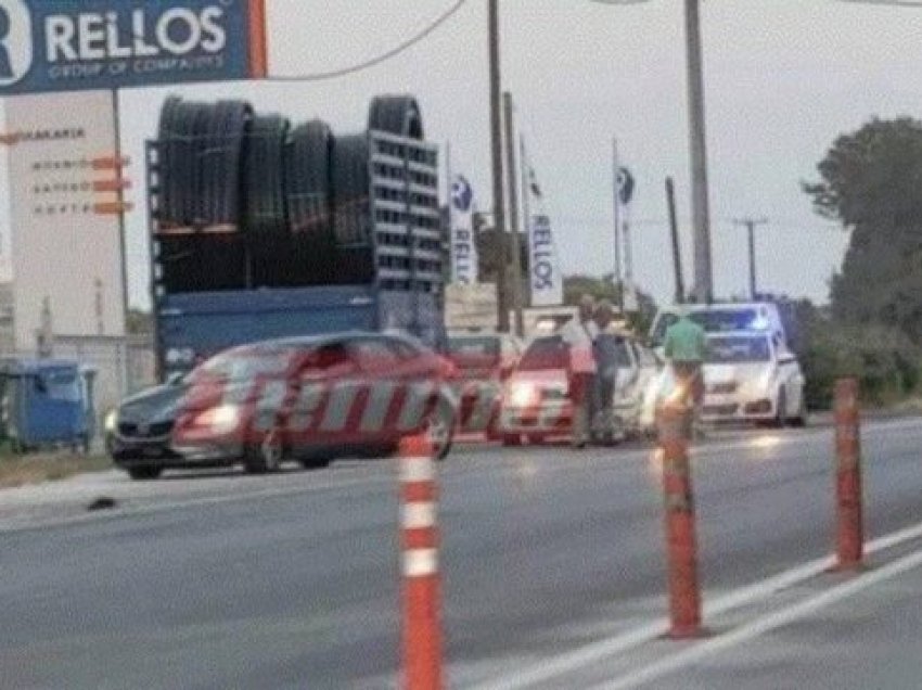 Greqi/ Po kalonte autostradën, 75-vjeçarja shqiptare tërhiqet zvarrë nga makina dhe humb jetën