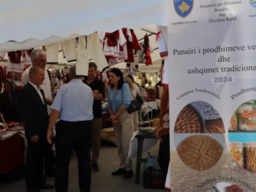 Mbahet panairi i prodhimeve vendore dhe ushqimeve tradicionale në Vushtrri