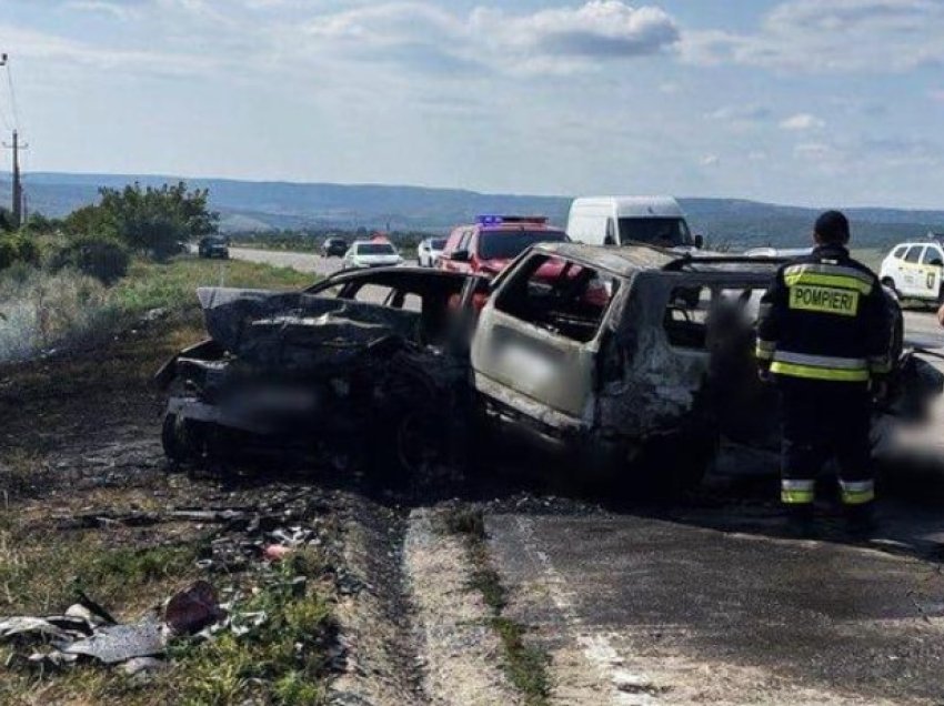 Aksident tragjik në Moldavi/ Përplasen dy automjete, pesë të vdekur dhe shtatë të lënduar