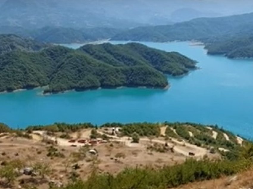 Liqeni i Bovillës/ Destinacion turistik i preferuar nga turistët e huaj