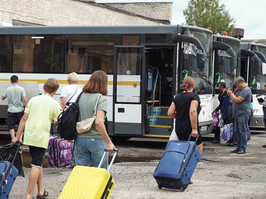 Rusia evakuon pjesë të një rajoni tjetër, pas ofensivës ukrainase