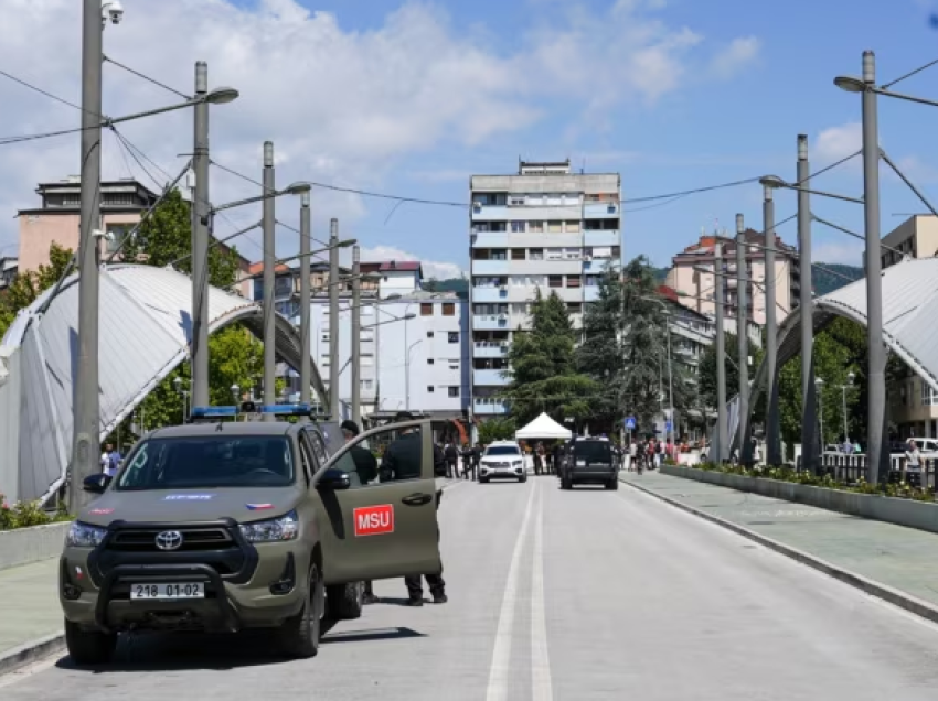 KFOR: Nuk hezitojmë të veprojmë, çdo vendim për urën e Ibrit të merret përmes dialogut dhe në mënyrë të koordinuar