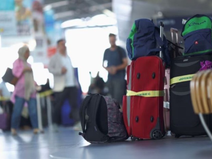 Aktivistët e klimës shkelin sigurinë në katër aeroporte gjermane