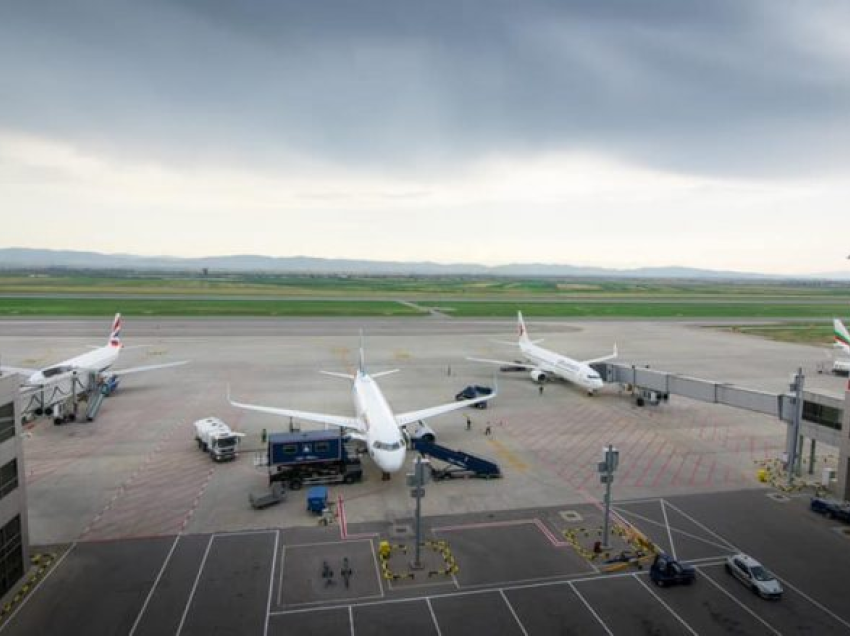 Autoriteti zviceran: Aeroplani që ishte nis për në Gjenevë shmangu përplasjen me veturën në Aeroportin e Prishtinës