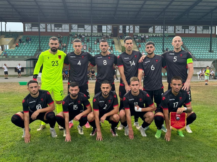 Shqipëria e futbollit amator luan sfidën e dytë në turin e ndërmjetëm ndaj Tuzlla