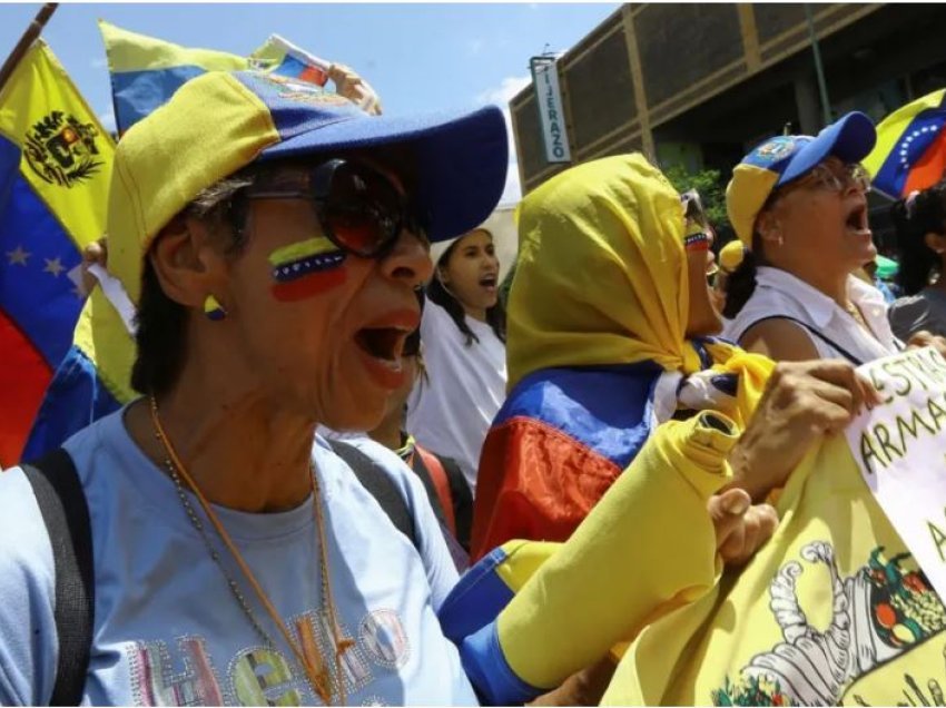 Protesta në të gjithë Venezuelën teksa mosmarrëveshja për zgjedhjet vazhdon