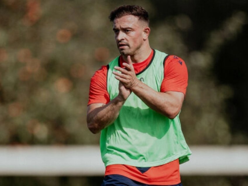 Xherdan Shaqiri përgjigjet nëse i është premtuar shiriti i kapitenit! Reagon drejtori sportiv