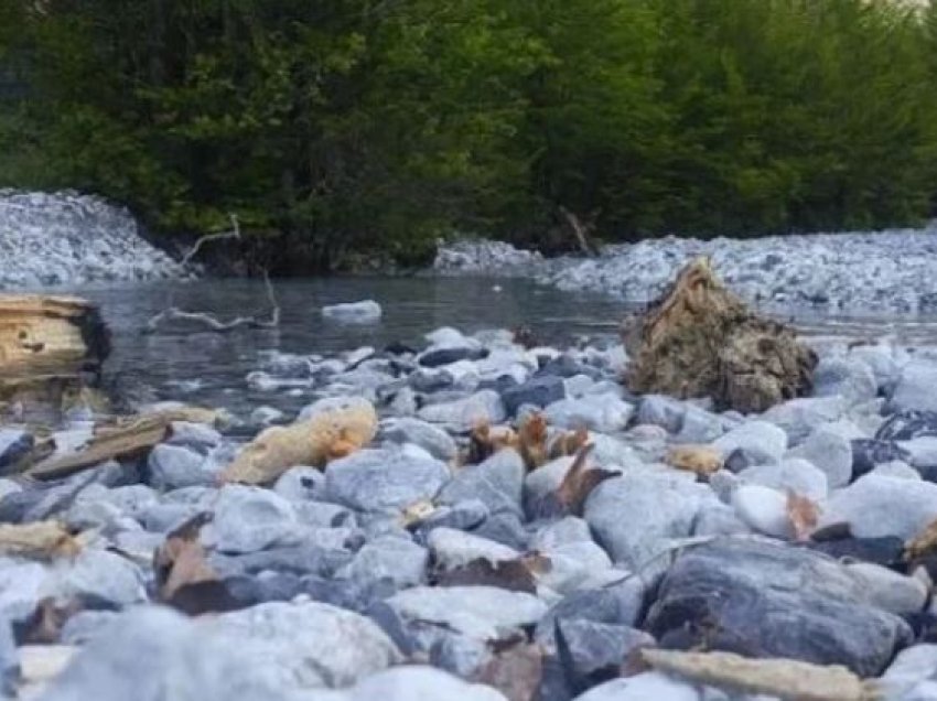 E rëndë në Memaliaj! Gjendet i pajetë një i moshuar në një përrua