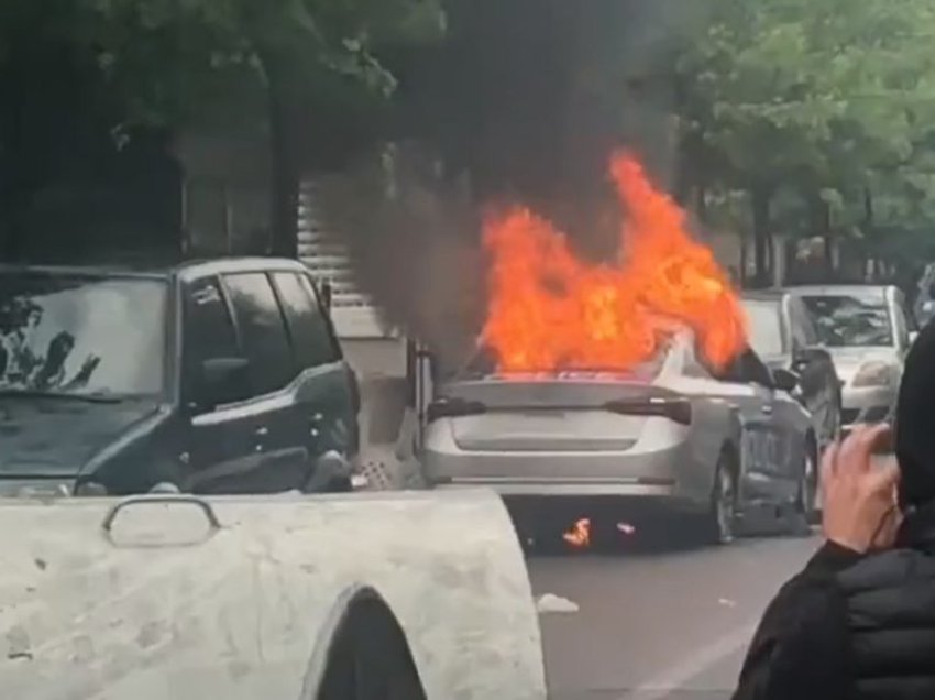 Gjakovë, kërkohet një muaj paraburgim ndaj të dyshuarit për zjarrin ndaj objektit dhe veturave të policisë