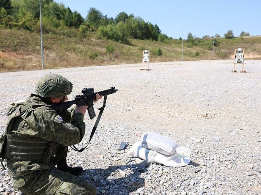 Për herë të parë FSK-ja organizon kursin bazik të oficerëve të këmbësorisë