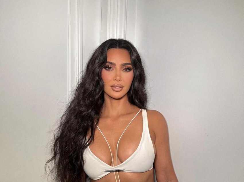 Kim Kardashian tejet provokuese në fotografitë e fundit që postoi në Instagram