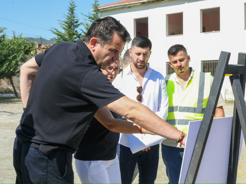 Veliaj në Krrabë: Nisim punën për shkollën e re