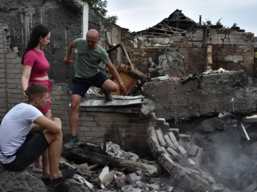 Zelensky thotë se ka të vrarë në Kupiansk pas një sulmi me bombë të drejtuar nga Rusia