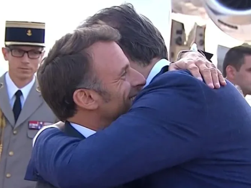 Macron zbarkon në Beograd dhe armatos serbët mes tensioneve në rajon; çfarë janë në gjendje të bëjnë avionët “Rafale”?  