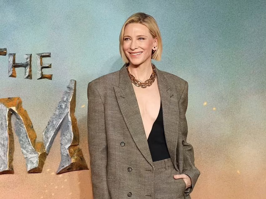 Cate Blanchett me një veshje elegante dhe mjaft mahnitëse në premierën e Lord of the Rings