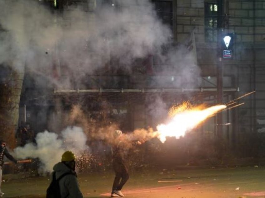 Trazira në Gjeorgji, policia akuzohet për brutalitet kundër protestuesve