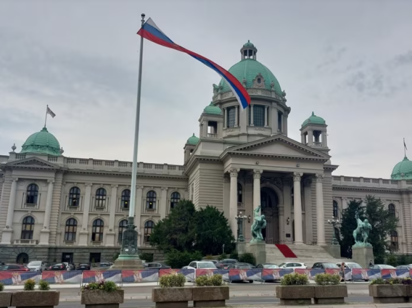 Vulin propozon ligj për “agjentët e huaj” në Serbi