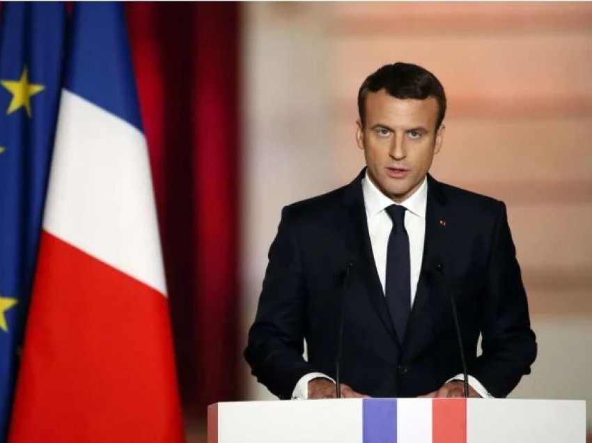 Shkarkimi i qeverisë, Macron pritet t’i drejtohet Francës sot në mbrëmje ndërsa kriza politike thellohet