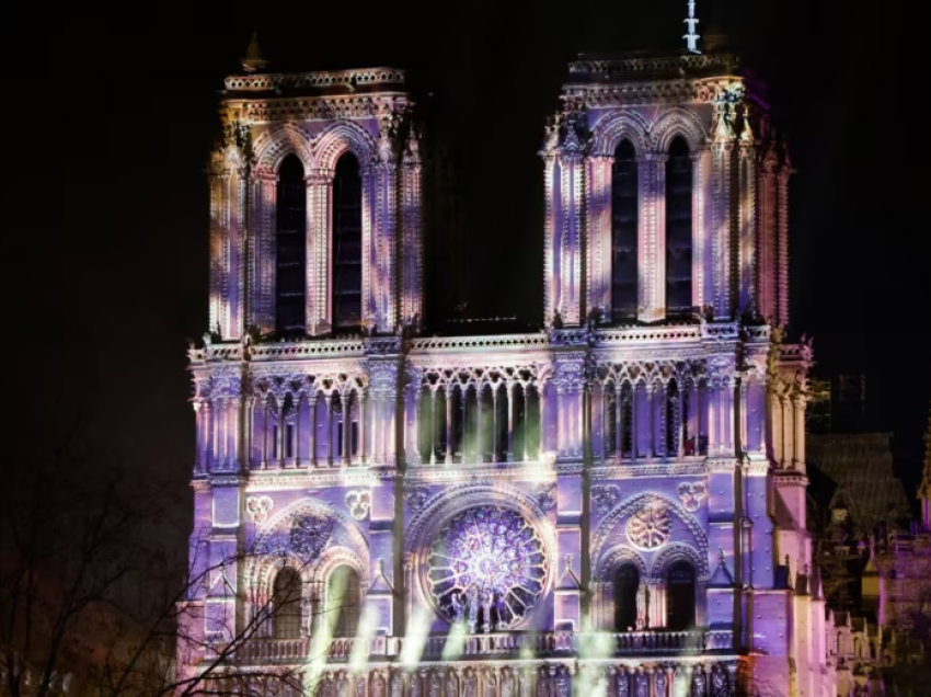 Rihapja e Notre Dame mbledh liderët botërorë në Paris