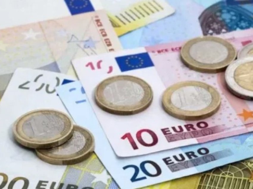 Rroga më të larta dhe të ardhura për frymë mbi 10 mijë euro, parashikimi për 2025: Do të ketë rënie të…