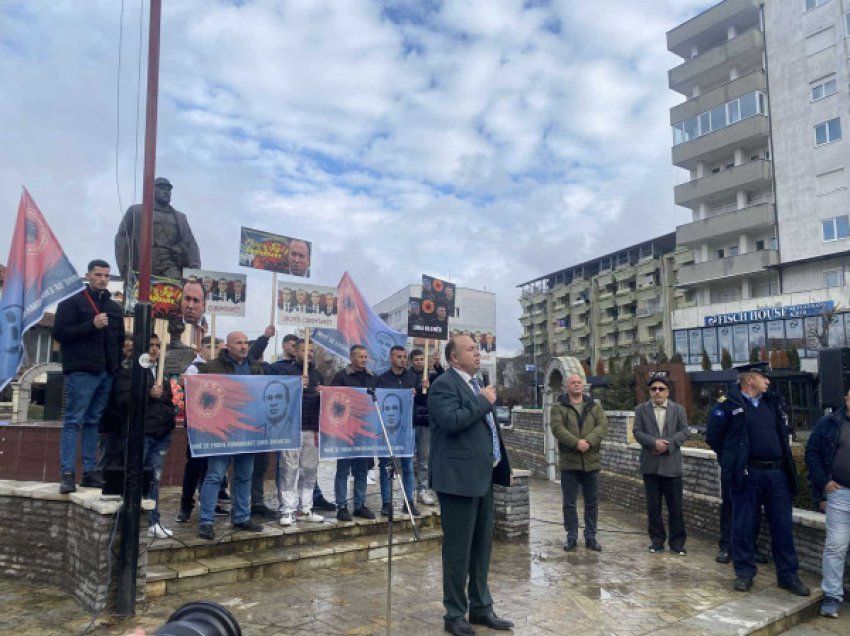 ​Sokol Bashota nën emocion: Të thuash UÇK, i ke thënë të gjitha