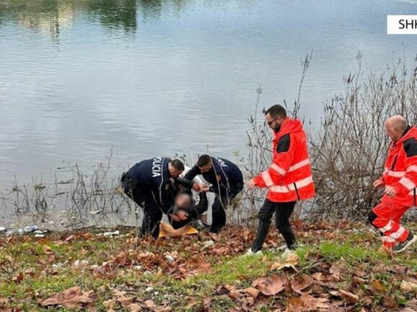 “Kisha probleme personale!”/ Tentoi të vetëmbytej në ujërat e lumit Buna, dy efektivët shpëtojnë 75-vjeçarin