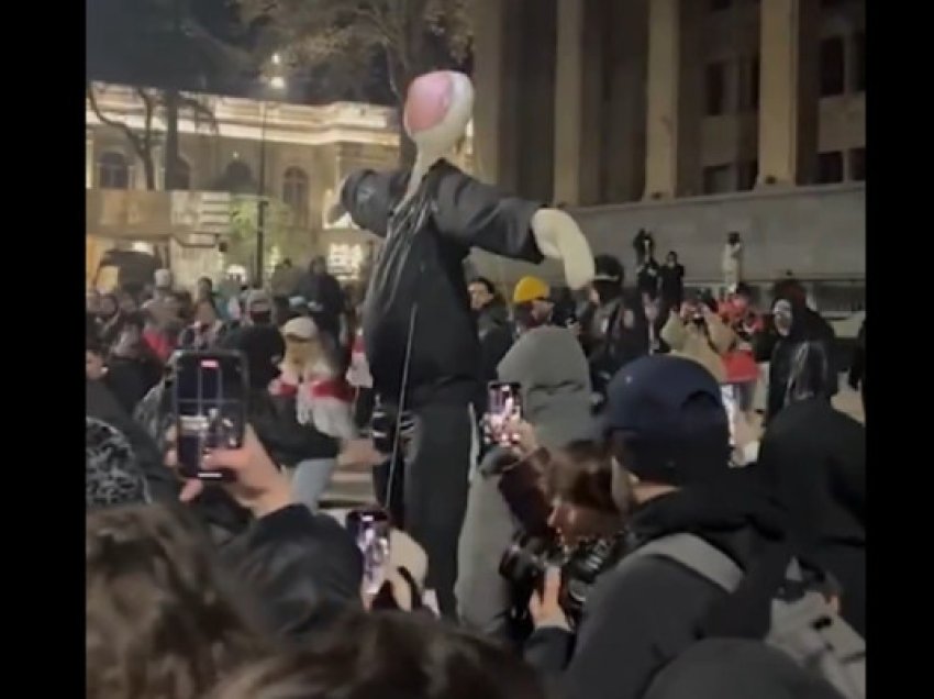 ​Pezullimi i hyrjes në BE, protestat në Gjeorgji vazhdojnë për të 11-tën ditë