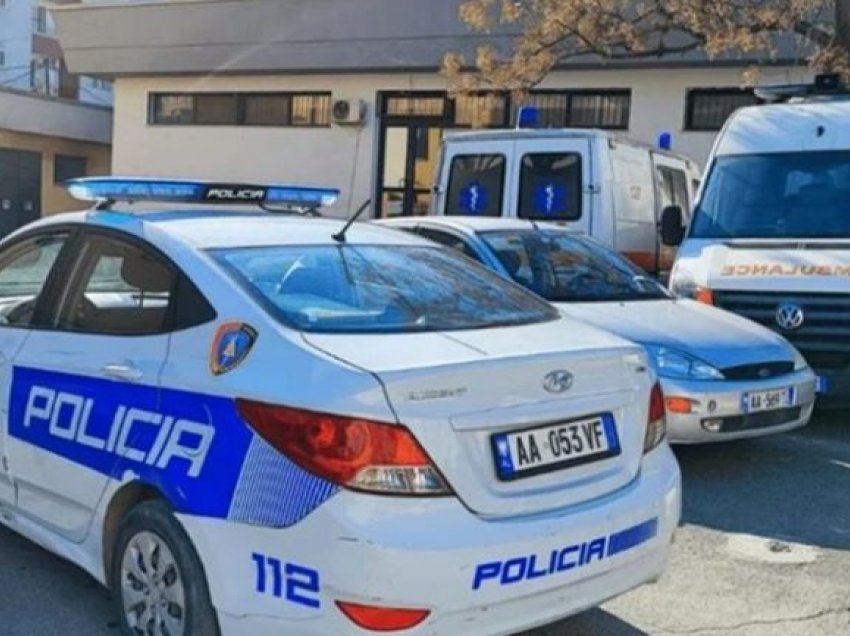 Thyen masën e arrestit në shtëpi, përfundojnë në pranga dy të rinjtë nga Shijaku