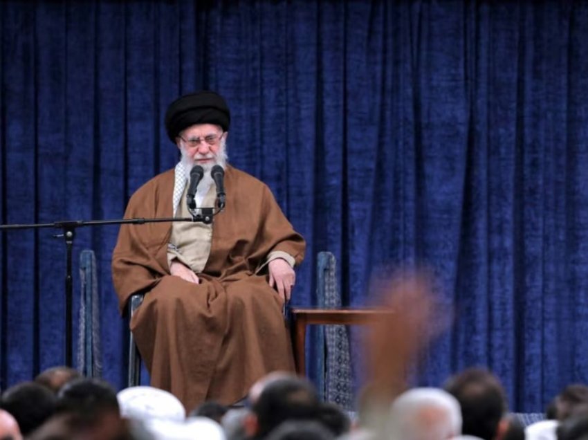 Khamenei: Rënia e Assadit, rezultat i planit amerikano-izraelit