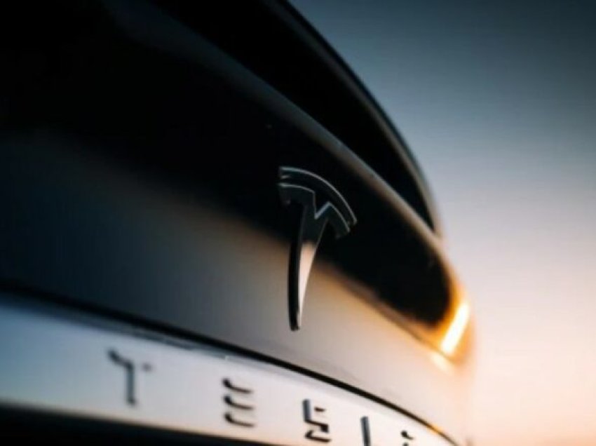 Një model i ri po vjen, një veturë Tesla nën 30 mijë euro!