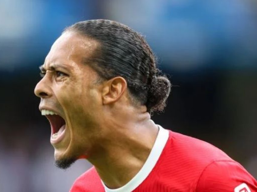 Van Dijk paralajmëron Liverpoolin