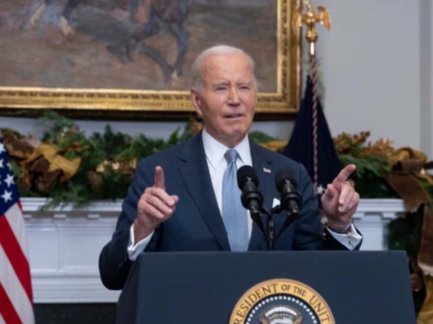 Presidenti Biden fal 39 persona, u lehtëson dënimin 1500 të tjerëve