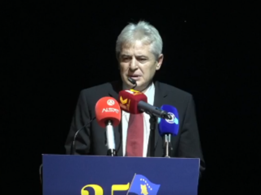 Ahmeti: Vendimi i Kushtetueses për të thirrur njëanshëm debat publik për rinegociimin e Marrëveshjes së Ohrit është absurd