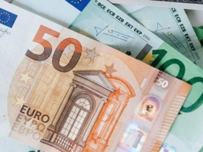 Deponohen rreth 600 euro të falsifikuara në një bankë në Prishtinë