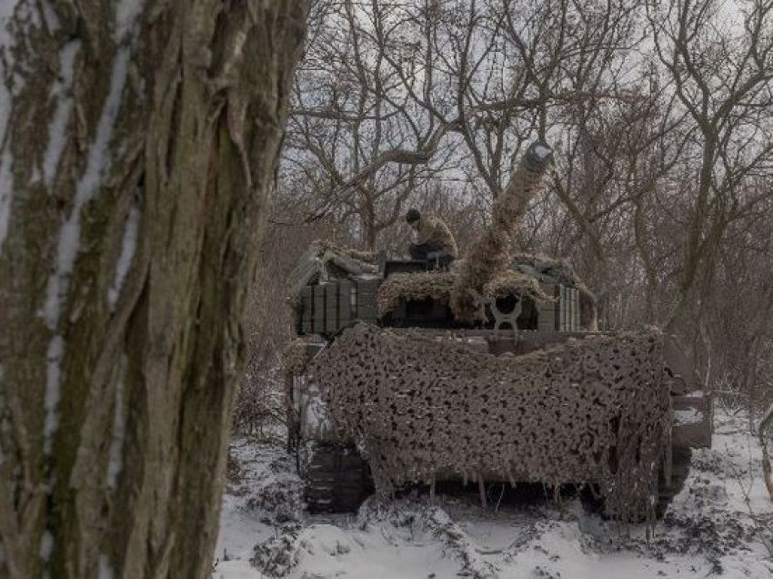 Ukraina zëvendëson komandantin pas avancimeve ruse në qytetin kyç të Pokrovsk