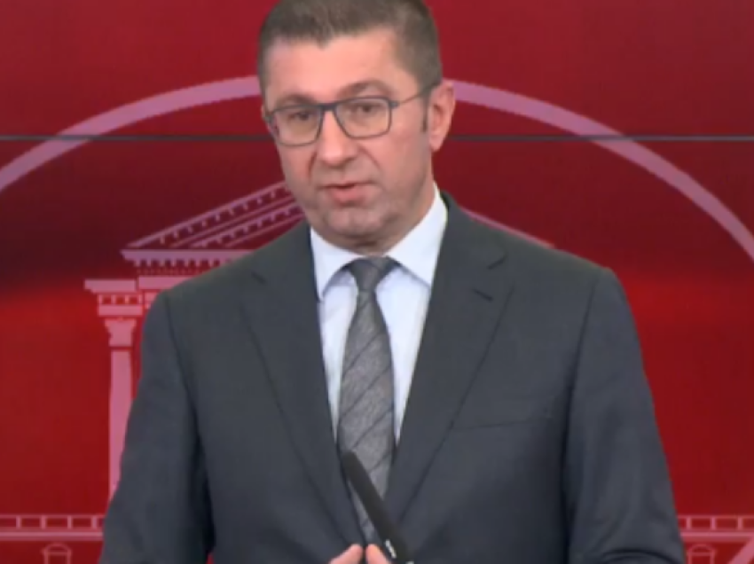 Mickoski: Grubi së bashku me një biznesmen, me veturë diplomatike kanë dalë nga Maqedonia në Kosovë