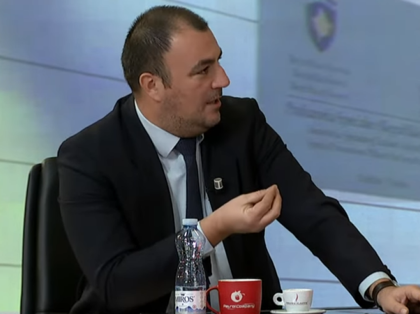 Blerim Gashi nuk kursen ironitë: Spitalet po bëhen televizione