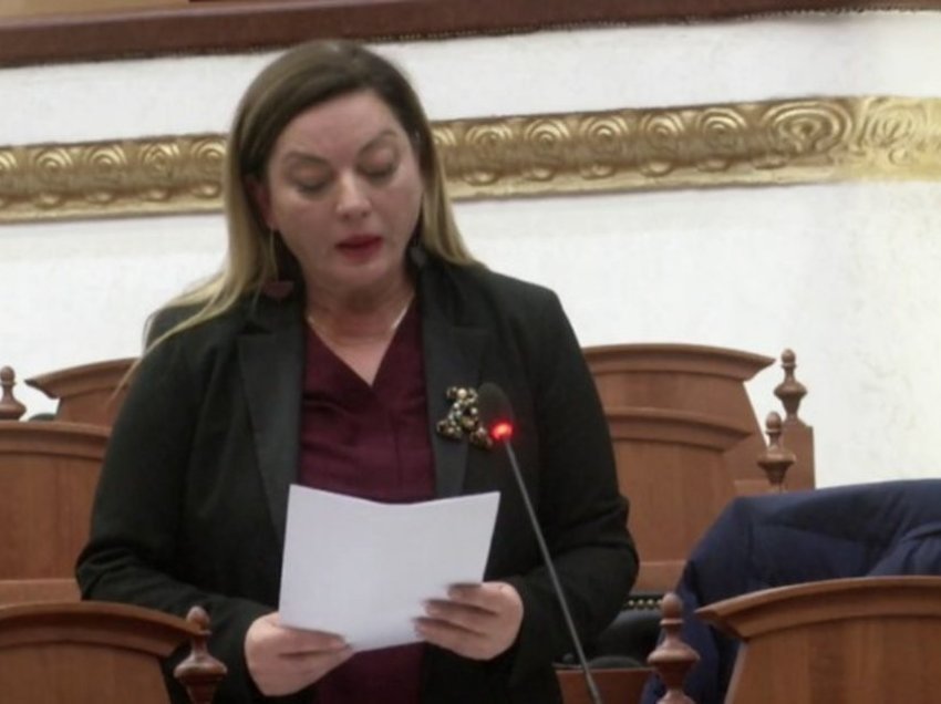 Sherri mes demokratëve në Parlament, Vokshi: Ishte një përplasje e stisur prej kryetares së Kuvendit