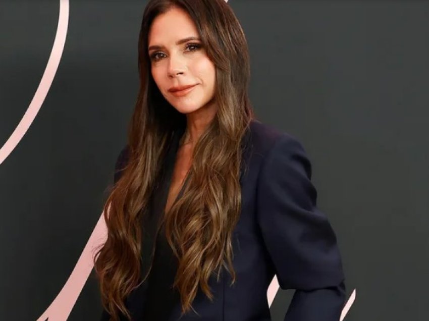 Victoria Beckham reagon pas aludimeve për ndërhyrje në hundë