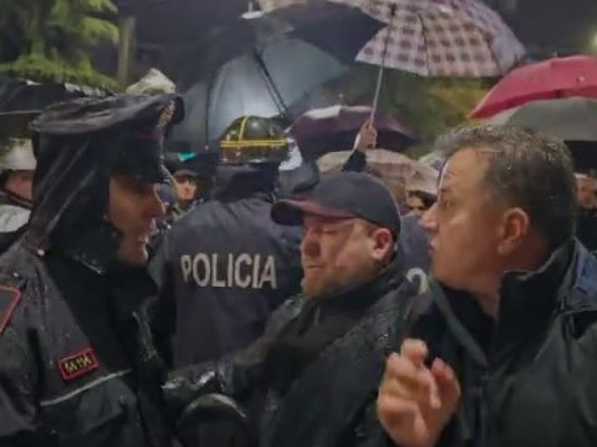 Noka grusht efektivit/ Protesta e Berishës, i njëjti skenar. Policia: Gjekmarkaj nuk u dhunua