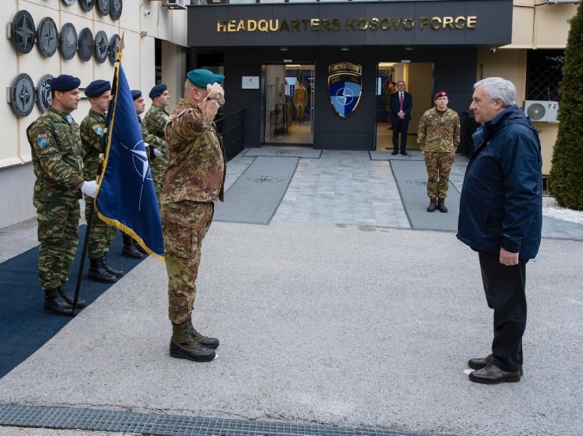 Detaje nga takimi i komandantit të KFOR-it me Tajanin