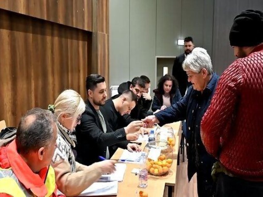 Hidhet shorti për apartamentet në Kombinat. Banorët hyjnë në shtëpitë e reja për Vitin e Ri