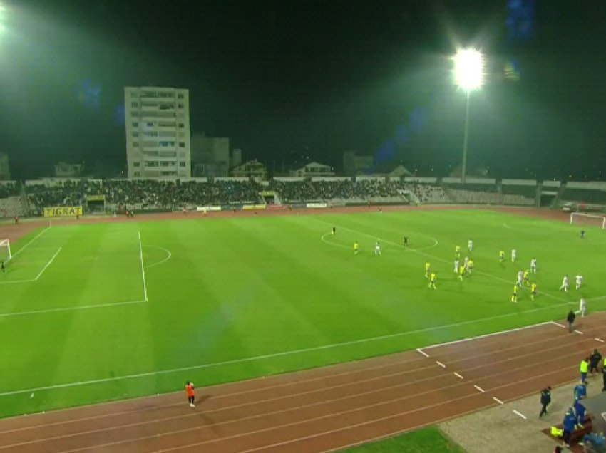 Elbasani i jep leksion Superiores, tifozët mbushin stadiumin