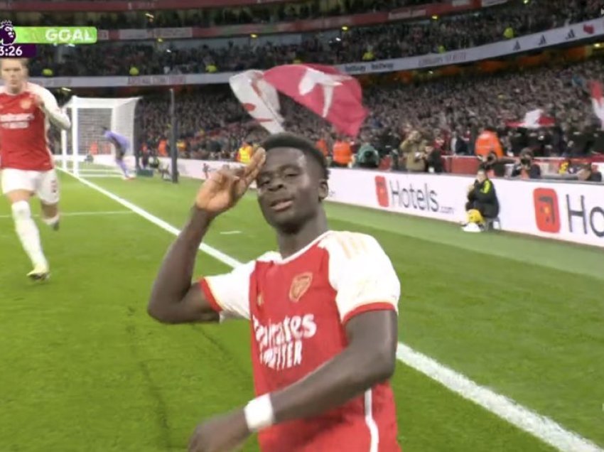 Arsenal në epërsi ndaj Liverpoolit, shënon Saka