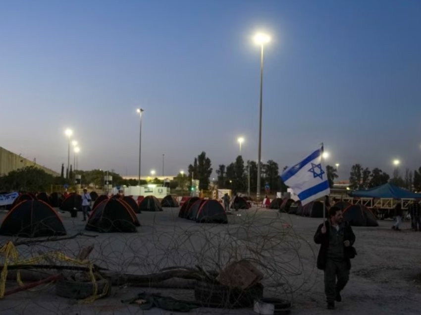 Izraeli e Hamasi janë larg marrëveshjes për armëpushim e pengje, cilat janë pengesat?