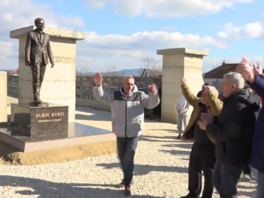 ​“Kosova nuk ka pasur njeri më të mirë”, me këngë e valle zbulohet shtatorja e Kurtit në Peran të Podujevës