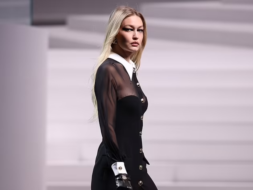 Dukja fantastike e Gigi Hadid në pasarelën e “Versace”, për Javën e Modës në Milano